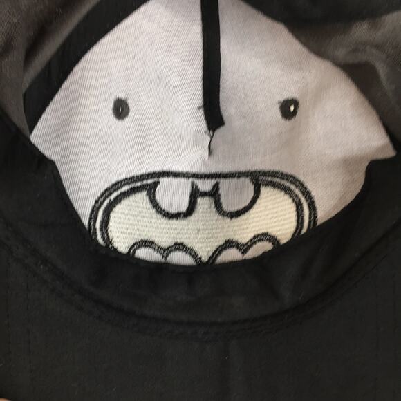 Batman DC Comics Youth Size Snapback Hat Cap Dark Gray w/Graphic & Bat Patch - Picture 12 of 14